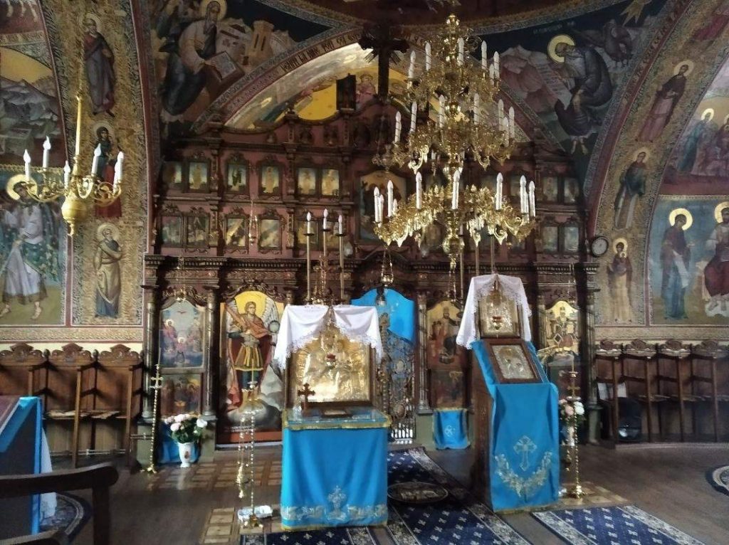 Conjunto de la Iglesia en Zărnești