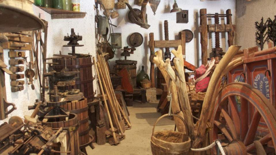 Museo Campesino , Artes, Profesiones y Tradiciones Populares