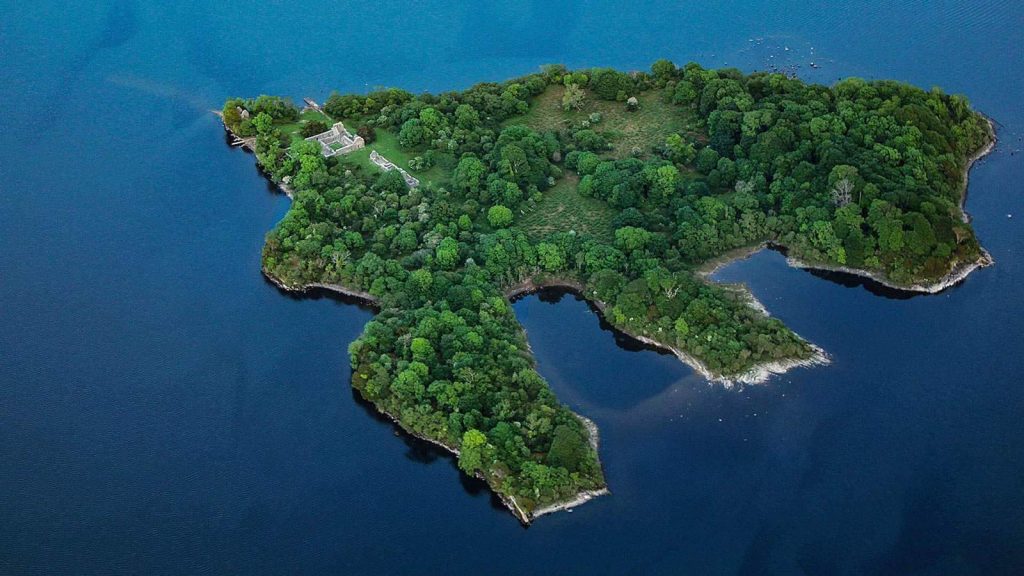 Vue aérienne de l'île d'Innisfallen, Irlande