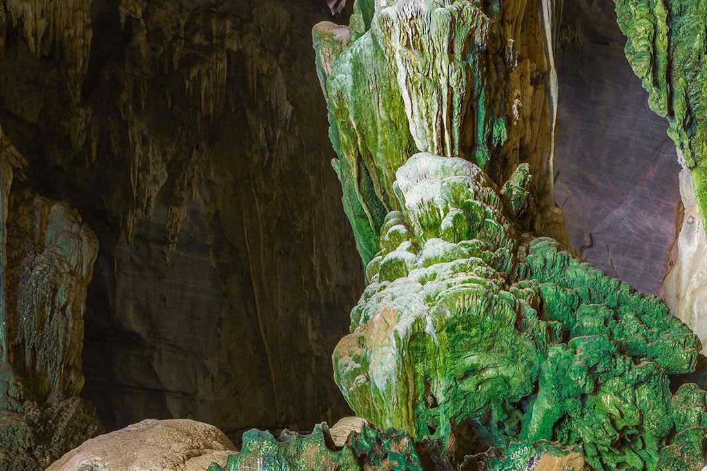 Hang Puong, Vietnam, a magnificent cave