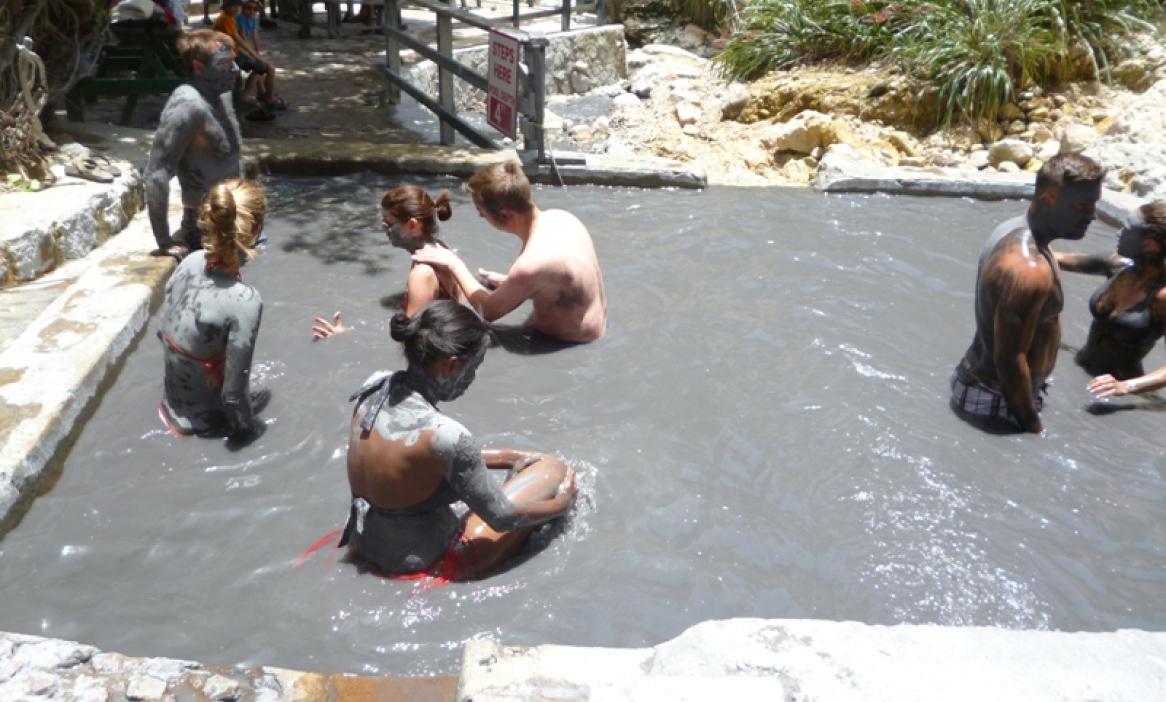 Parc National Soufriere Sulphur Springs